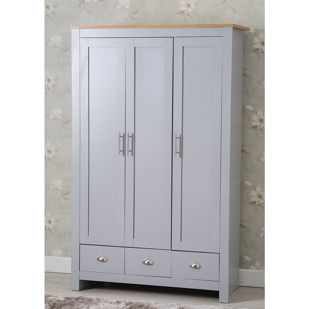 Heritage 3 Door 3 Drawer Wardrobe