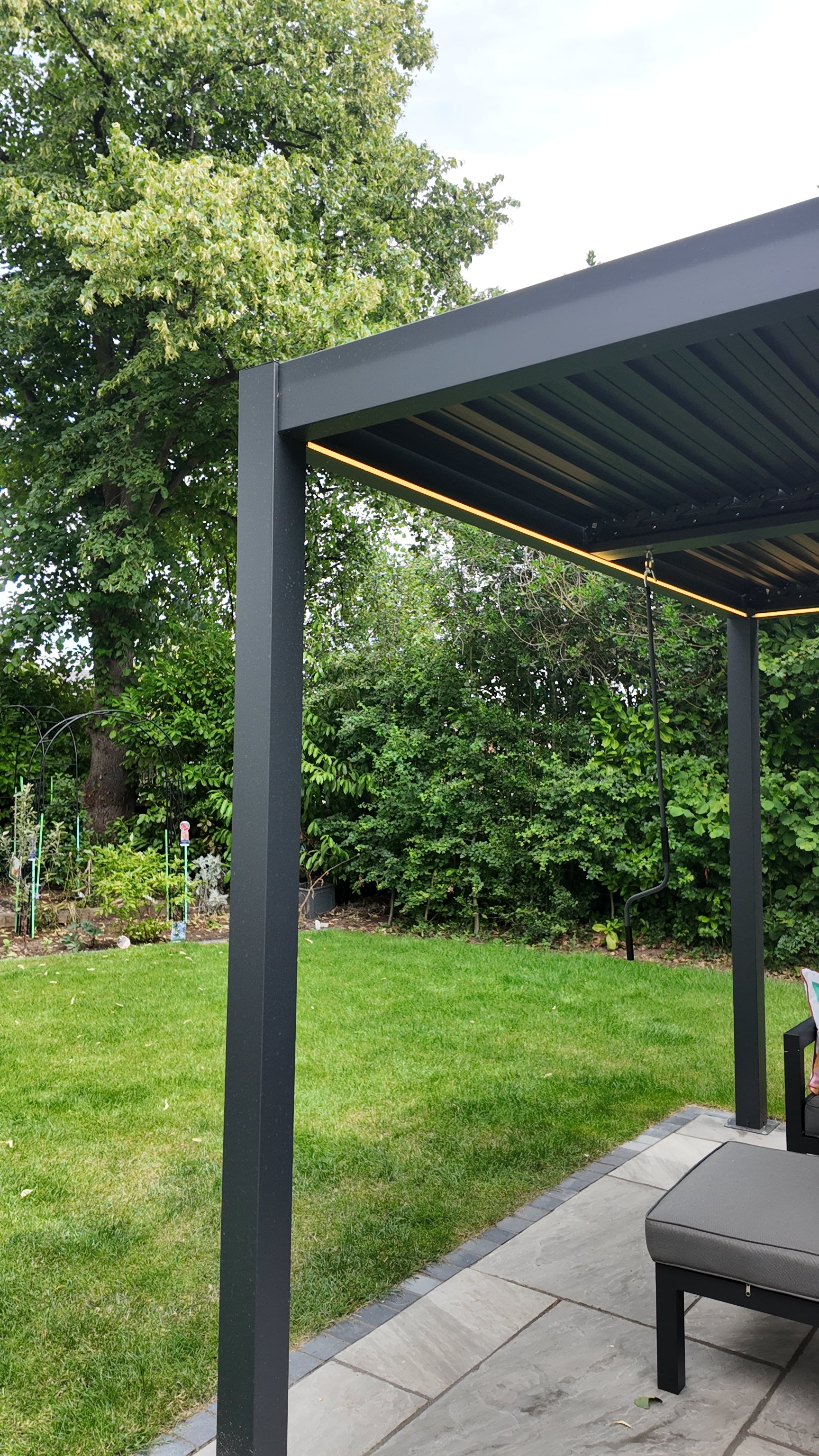 Berlin Outdoor Garden Patio Aluminium Pergola with Roof and Led Lighting