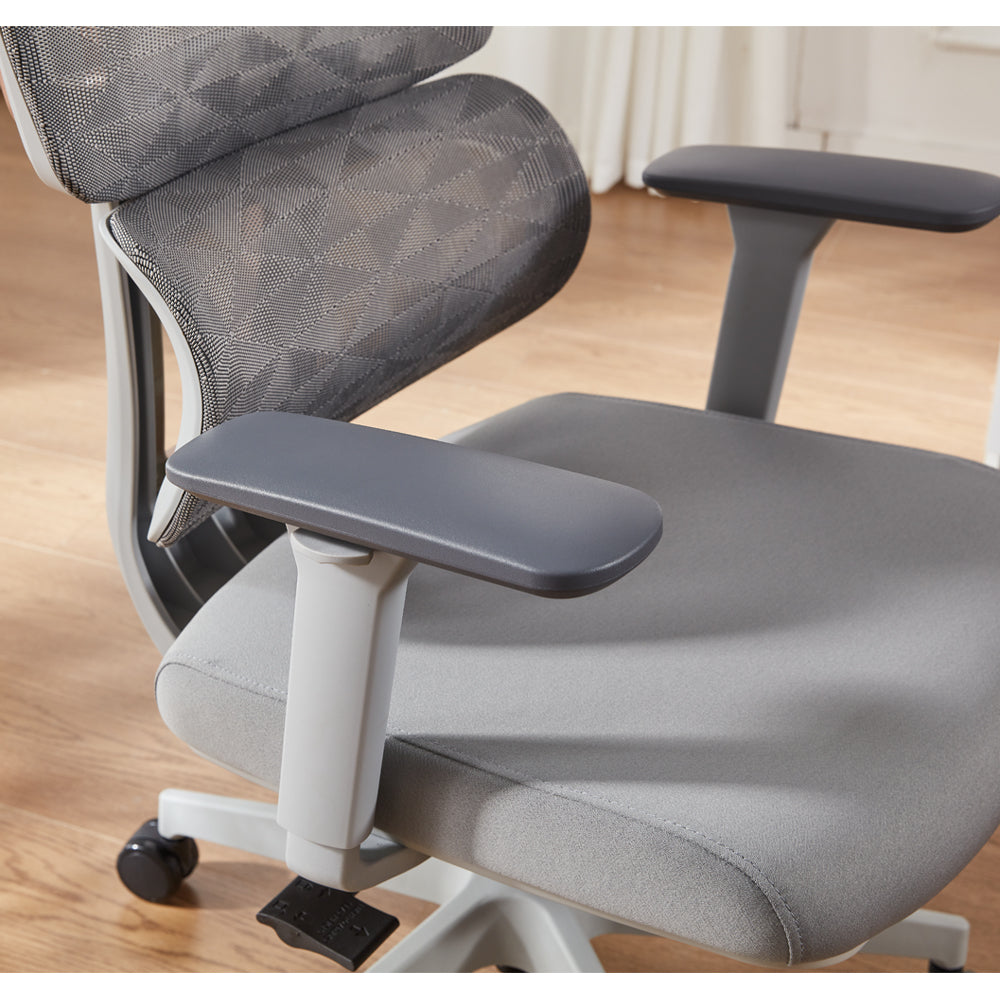 Essential Ergonomic Office Chair Swivel Computer Chair With Headrest