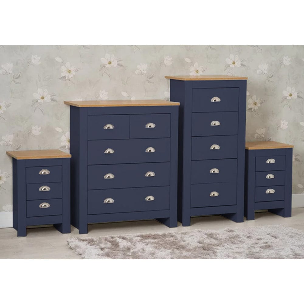 Heritage 4 Piece Bedroom Set Chests and Bedsides