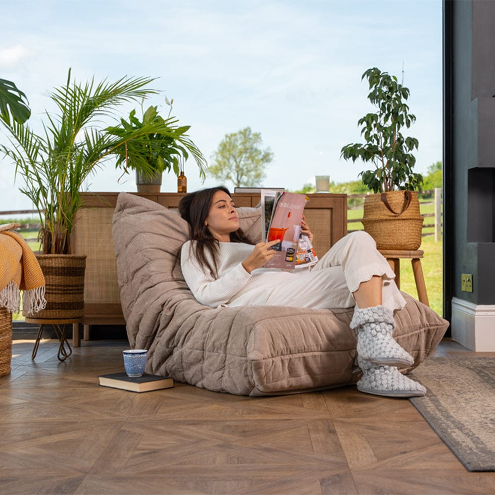 Ponyo Plush Caterpillar Sofa Chair Padded Lounger Lazy Chair Reading Chair