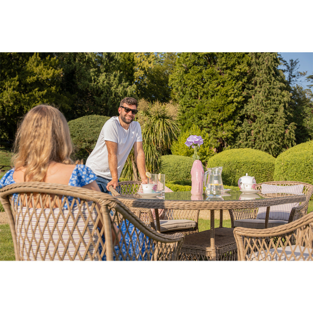 Provence Willow 6‑Seater Rattan Garden Dining Set with Oval Table and Furniture Cover