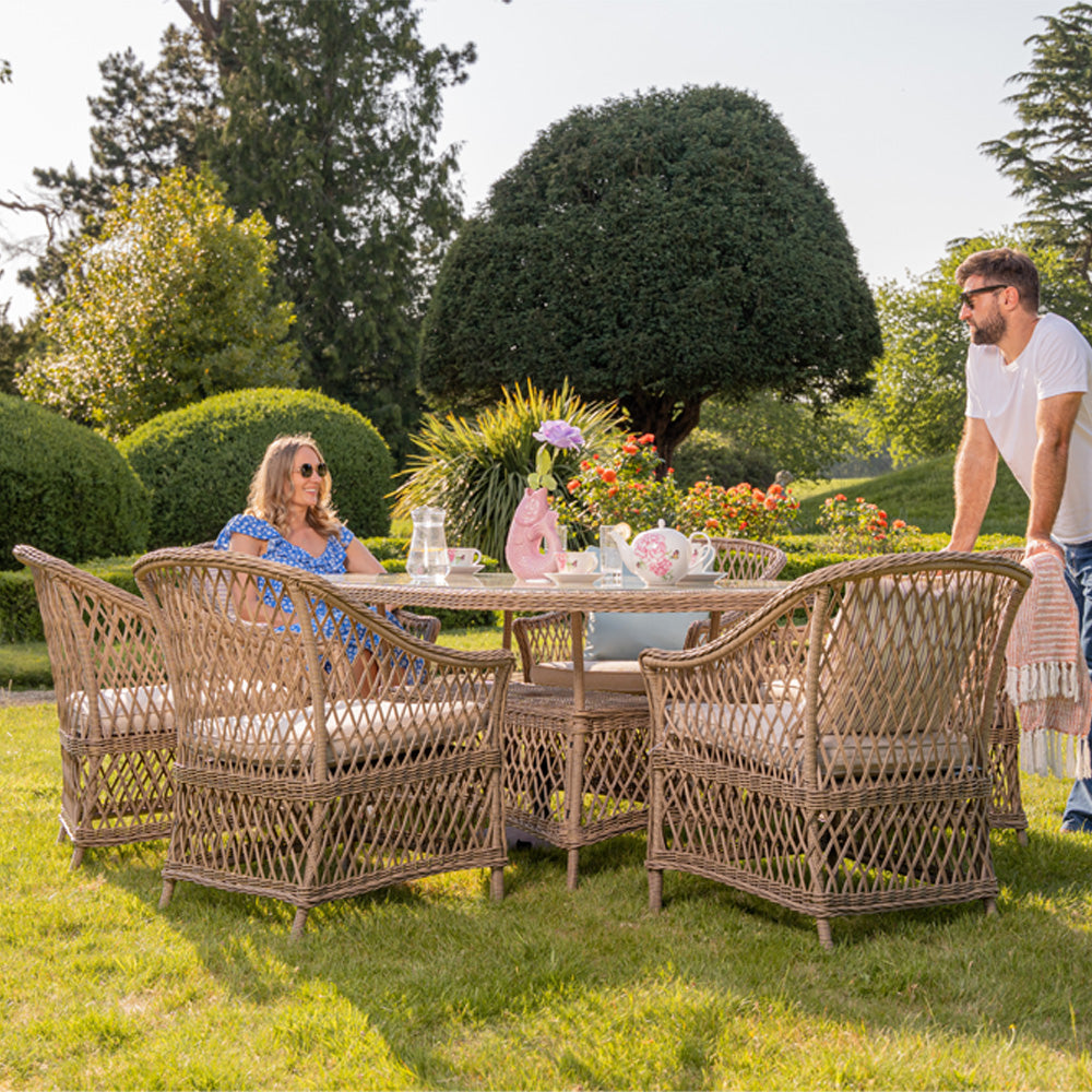 Provence Willow 6‑Seater Rattan Garden Dining Set with Oval Table and Furniture Cover